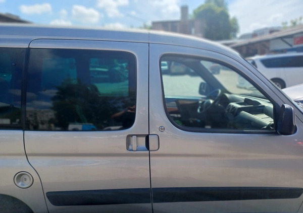 Citroen Berlingo cena 11999 przebieg: 229200, rok produkcji 2008 z Poznań małe 254